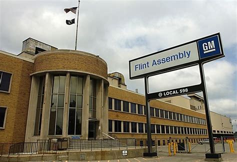 GM Temporarily Lays Off 5,000 Workers At Flint Assembly