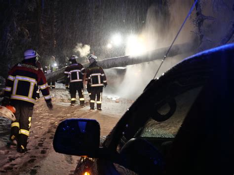 Thl Unwetter Freiwillige Feuerwehr Pei Enberg