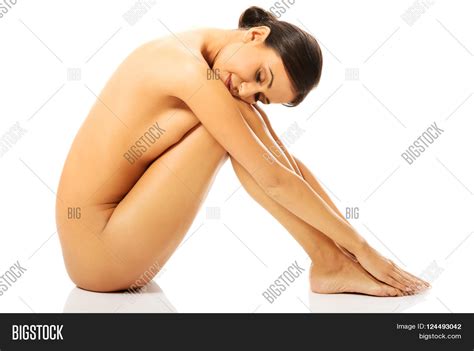 Image Et Photo De Nude Woman Essai Gratuit Bigstock