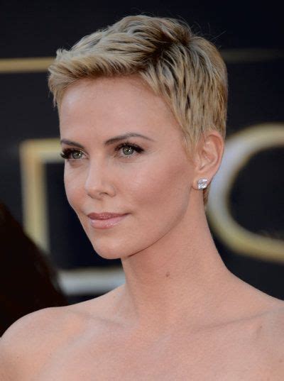 30 Perfect Pixie Haircuts For Chic Short Haired Women