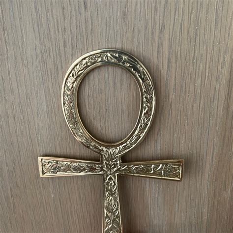 Croix Nkh Ou Croix De Vie En Laiton Et Titane Cm La Porte Des Secrets