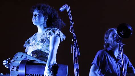 Exclusive Arcade Fire To Debut New Music Video For ‘reflektor On Monday