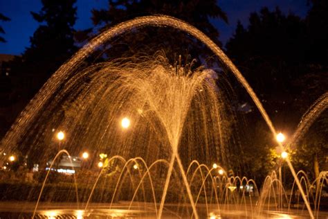 night fountain by darthcows on DeviantArt