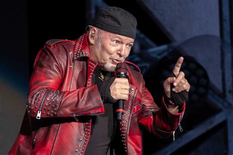 Vasco Rossi Annuncia Il Tour 2024