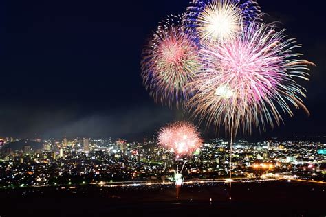 安倍川花火大会、実に5年ぶりの開催！家康が絶賛した安倍川餅をお供にご堪能あれ！ ブラックペッパーハウス