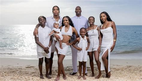 CHAD JOHNSON AND SHARELLE ROSADO POSE WITH THEIR KIDS IN SWEET PHOTOS ...