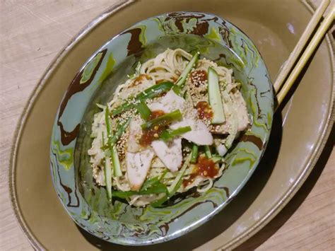 Cold Sesame Noodles With Smoked Chicken Recipe Rachael Ray Food Network