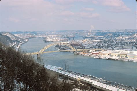 Looking West Along The Ohio River From Mt Washington Pitt Flickr