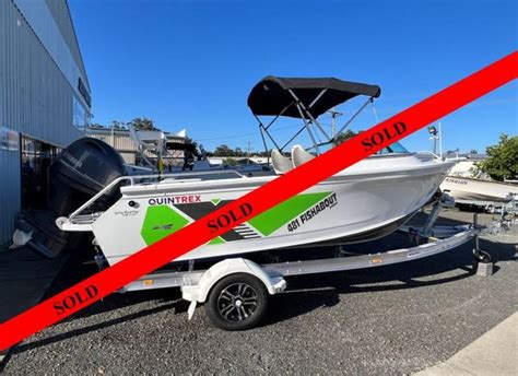 QUINTREX 481 FISHABOUT PRO POWERED BY A YAMAHA F90LB OUTBOARD ON A