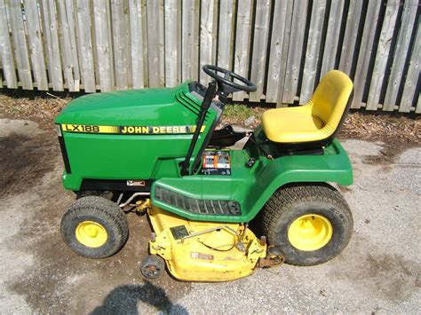 John Deere Lx Lawn Garden And Commercial Mowing John Deere