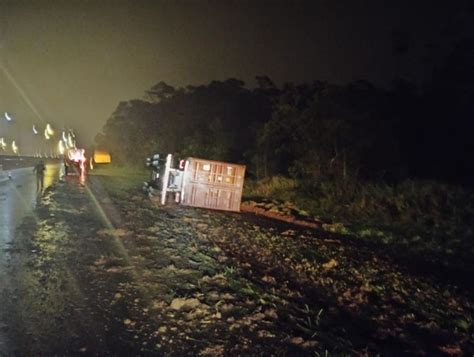 Carreta Tomba Na Rodovia Anchieta Em S O Bernardo Do Campo Mobilidade