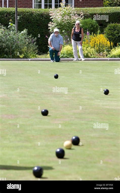 Crown Green Bowling Stock Photo - Alamy