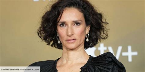 Obsession Netflix Qui Est Indira Varma Linterprète Dingrid Dans