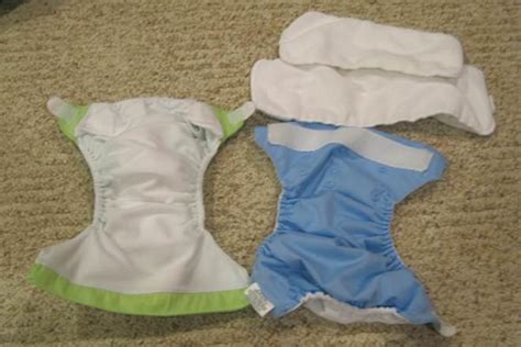 Cloth Diapers vs Disposable Diapers - Difference and Comparison | Diffen