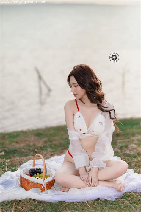 Strawberry Bikini Foto By Nghiamai