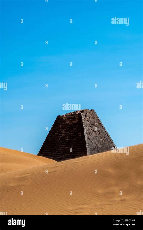 Pyramids Meroe Sudan Hi Res Stock Photography And Images Alamy