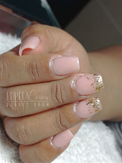 Uñas nude