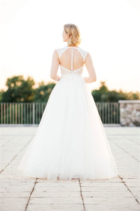 Brautkleid Nude Schmales Spitzenkleid Mit Atemberaubender T Llr Cken