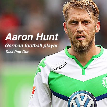 Aaron Hunt Accidentally Naked Dick Pop Out In Schalke Vs Werder