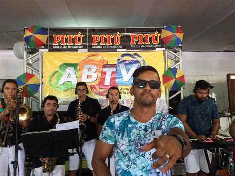 O Que É Pitu Da Música - 8ª Feijoada da ABTV: música, Pitú, Feijoada, homenagens e animação ...