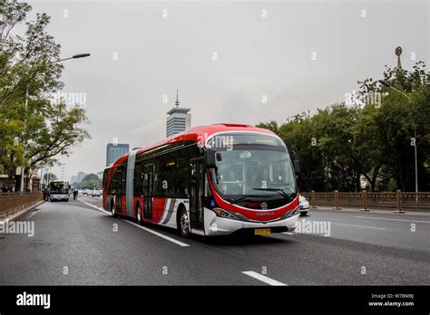 batch   electric buses  red travels   road