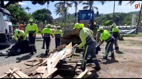 Acampamento Bolsonarista No Es Come A A Ser Desmontado E Deixa