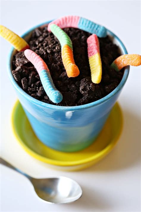 Recipe Chocolate Dirt Pudding With Gummy Worms See Vanessa Craft