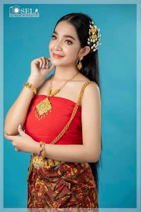 🇰🇭 Women Of Cambodia Kingdom⚜️ Pretty Cambodian Lady In Khmer National Costume 🇰🇭