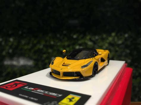 Dmh Ferrari Laferrari Yellow Metallicmgm Max Gear Model