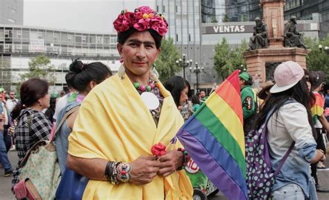 Βίντεο από το Pride του Mexico city Lesbian