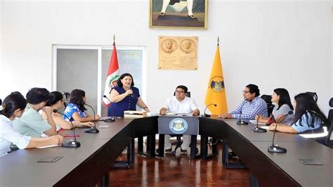 Secretaria De La Senaju Y Regidor Julio Obando Coordinan Acciones En Beneficio De La Juventud