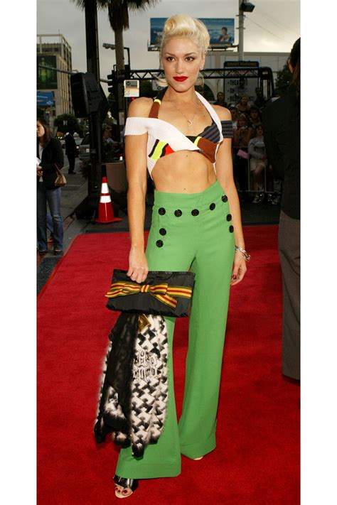 Rock Steady Gwen Stefani S Iconic Looks Gwen Stefani Style Gwen