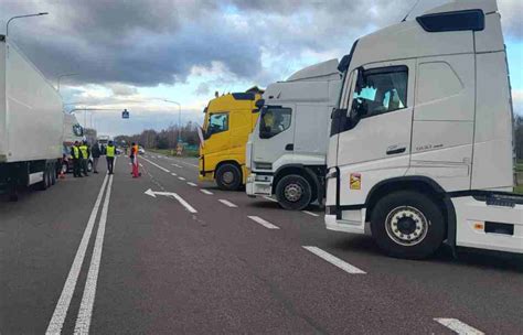 Uwaga Zablokowane przejścia graniczne z Ukrainą Protestują