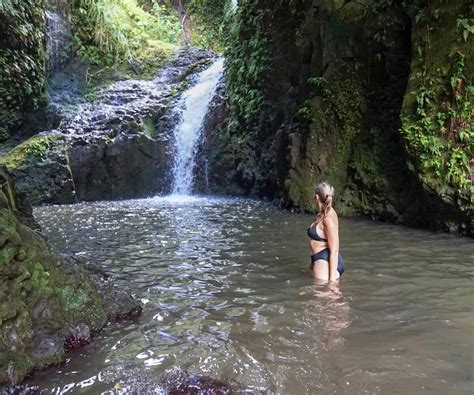 Waterfalls Oahu