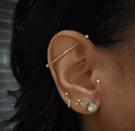 How to Treat Infected Ear Piercings, According to Derms