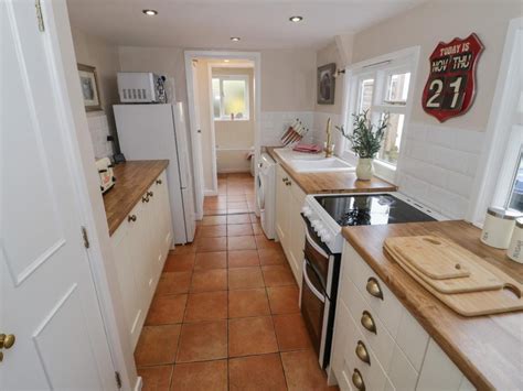 Cherry Blossom Cottage Cotswolds Guide