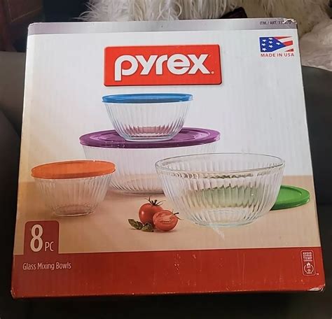 Department Store NEW 8 Pc PYREX Clear SCULPTURED Glass Mixing Bowl