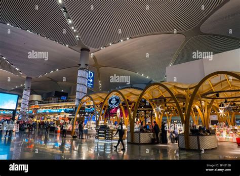 Duty Free Shops Stanbul Havaliman Istanbul Airport Turkey Stock