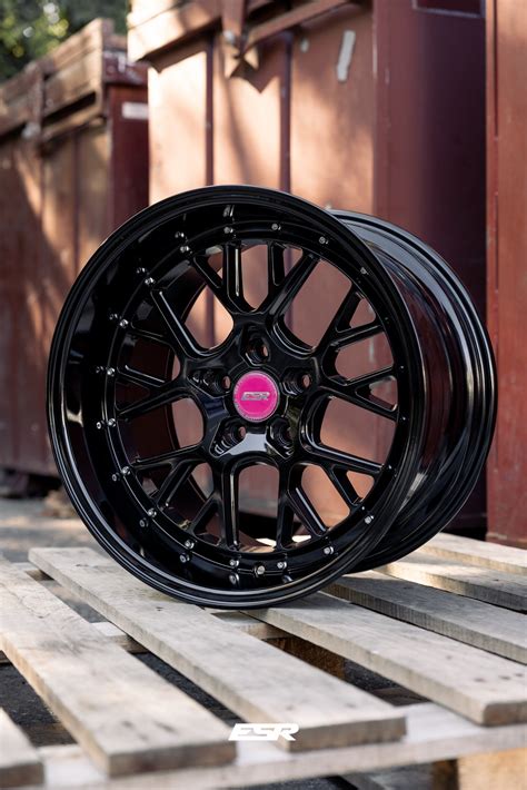 Esr Cs11 Gloss Black Fitment Solution Store