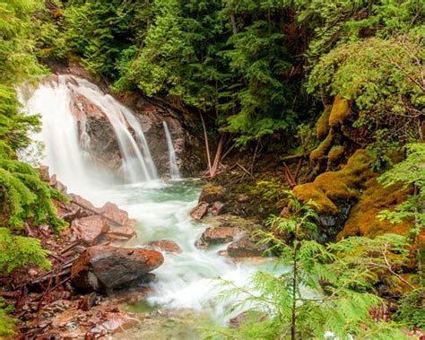 The 10 Best British Columbia Hot Springs And Geysers With Photos