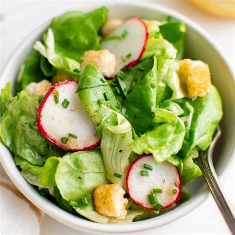 Simple Butter Lettuce Salad With Homemade Vinaigrette