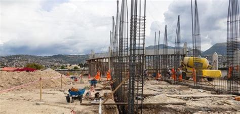 Ayacucho Verifican Avances De Obras En El Campo Ferial De Cana N