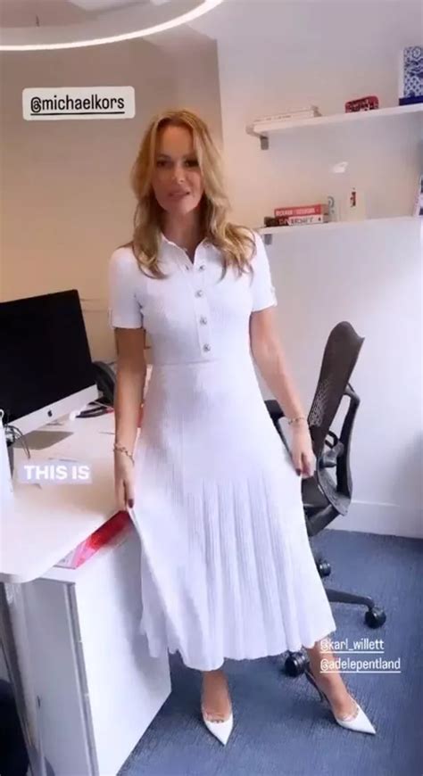 Amanda Holden 52 Parades Ageless Curves As She Ditches Bra Under