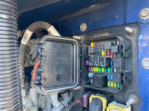 2015 Kenworth T680 Fuse Box For Sale Kansas City Mo 25503769