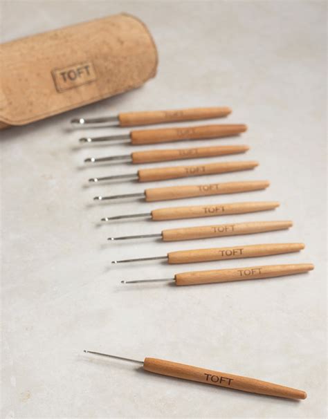 Wooden Crochet Hook Set With Cork Wrap Toft