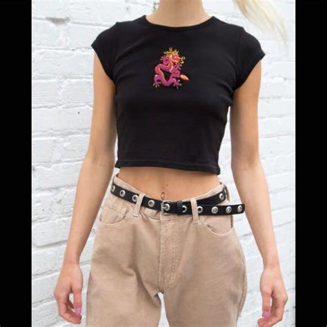 rare authentic brandy melville embroidered red dragon ashlyn top 女裝