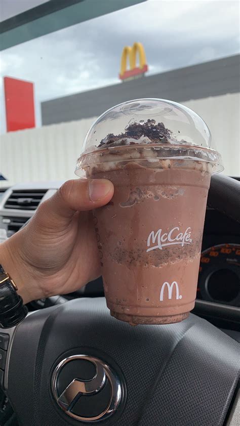 Mcdonalds Introduces Ice Blended Chocolate With Oreo And Its The Best