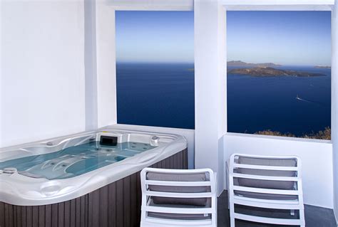 May Seven Luxury Suites | Santorini Suites | Megalochori Santorini