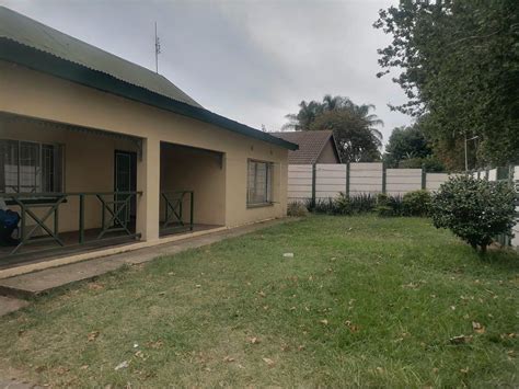 Bedroom House For Sale In Vryheid P