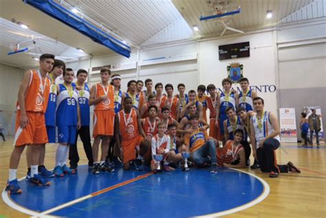 El Team Junior B Del Cb Marbella Se Proclama Campe N De La Liga Bronce